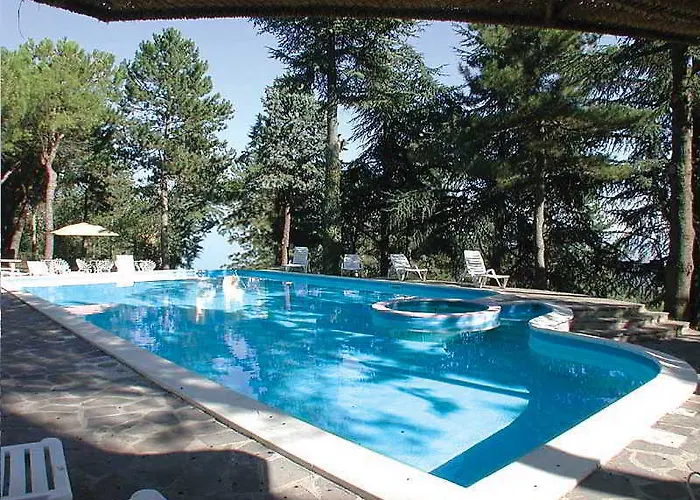 Colle Della Trinita 4*